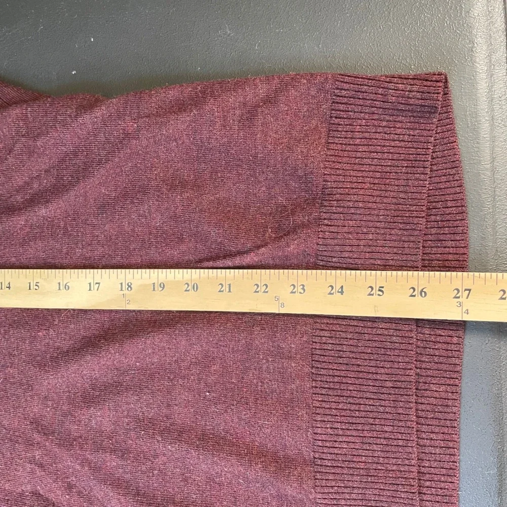 Banana Republic V Neck Sweater Mens Large Burgundy Extra Fine Merino Wool